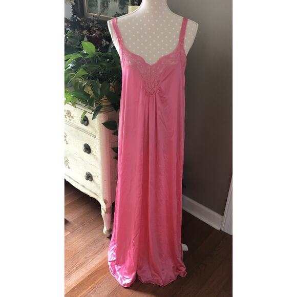Vtg Vanity Fair Nightgown Sexy Hot Pink Long Lace Made USA Women’s Medium - Picture 1 of 16